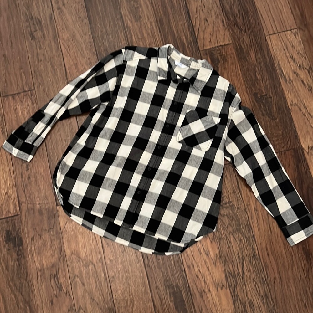 Time and Tru | Black and White Plaid Button Down | Size Large